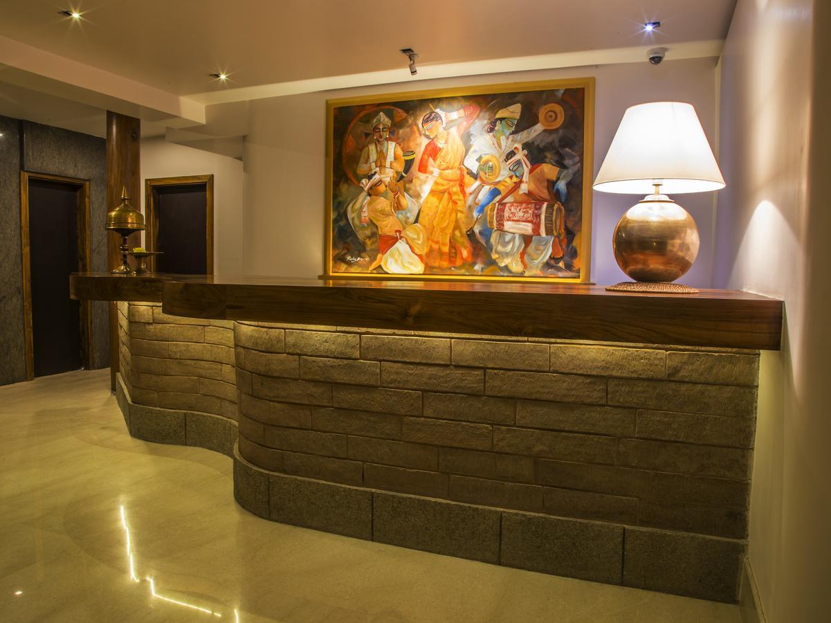 The Guwahati Address By Centre Point Ngoại thất bức ảnh