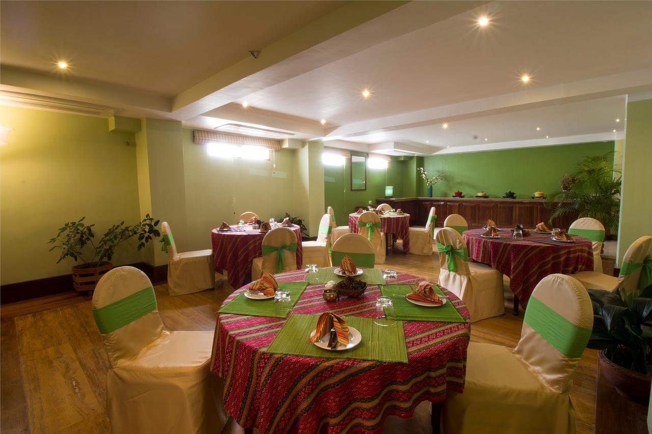 The Guwahati Address By Centre Point Ngoại thất bức ảnh